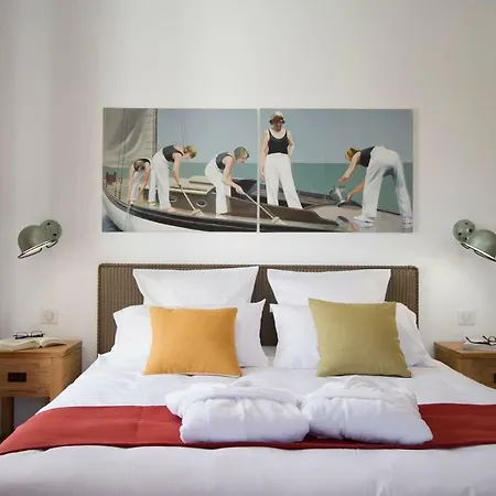 Centre Location * La Rochelle (Charente-Maritime)